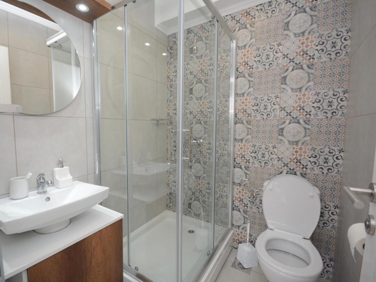 Crown House Aparthotel วรินรัชกา บานยา ภายนอก รูปภาพ