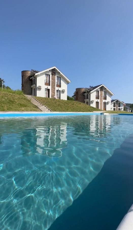 Crown House Aparthotel วรินรัชกา บานยา ภายนอก รูปภาพ